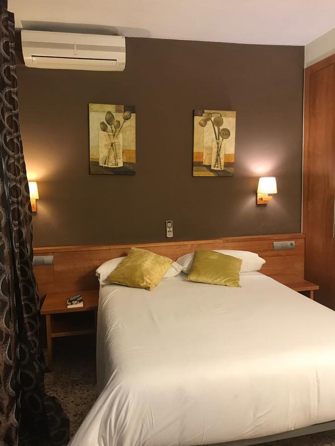 Hostal Fonda Galicia カルデデオ エクステリア 写真