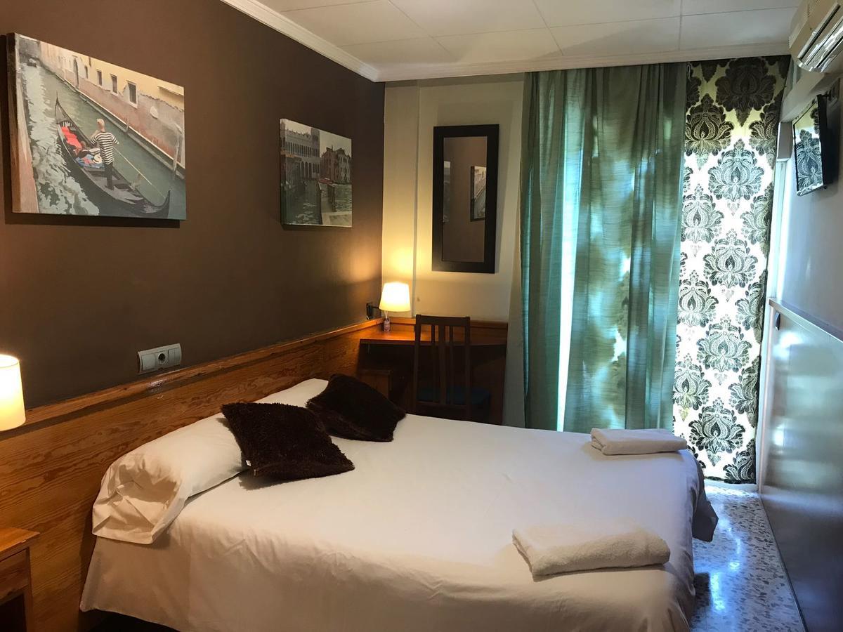 Hostal Fonda Galicia カルデデオ エクステリア 写真